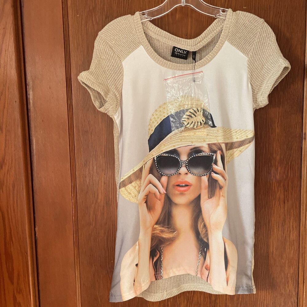 ONLY Edge Collection Hollywood Glam Blouse Leaf Necklace Gold Small NWT